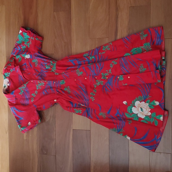 Source Unknown Dresses & Skirts - 1950s Red Floral Hawaiian Vintage Collared House Dress Full Skirt size M/L